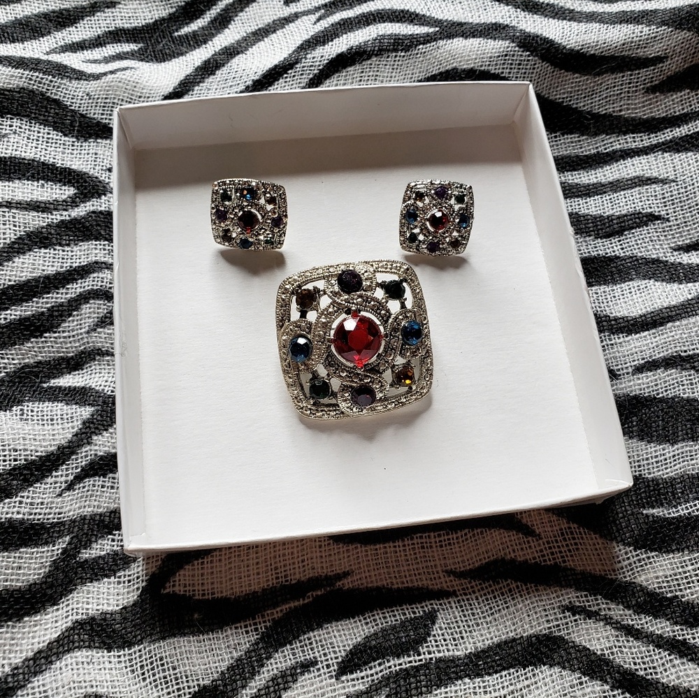 Rhinestone Broach/Pendant & Earrings Set